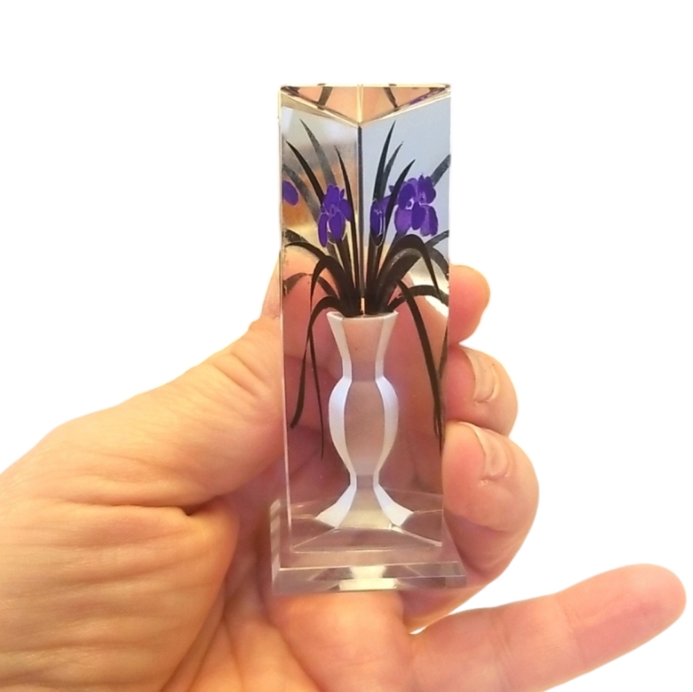 Rare Mini Vintage Handmade 3D Glass Rhombus Block Sculpture Violet Flower